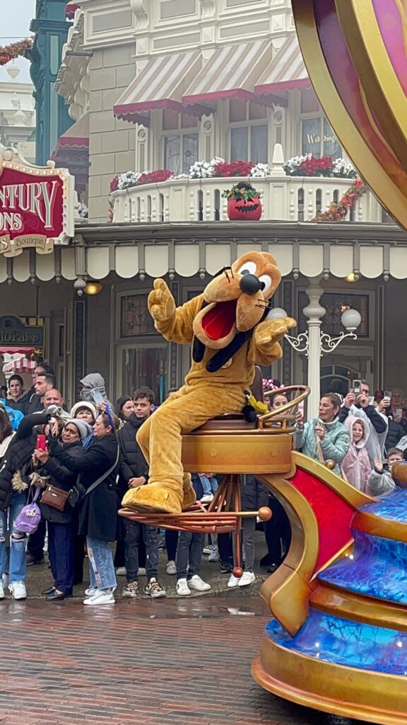 Dag 1: de start van onze trip. Disney Parade